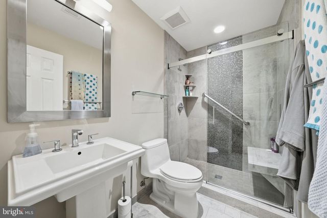 616 26TH ST S, Arlington, VA 22202