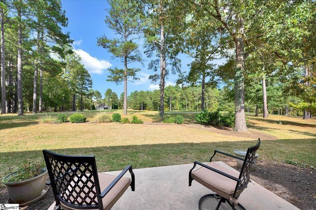 103 Stagecoach Court, Ninety Six, SC 29666