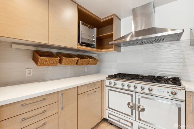 301 Mission Street 24E, San Francisco, CA 94105