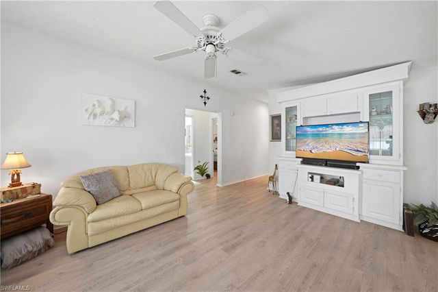 600 Woodwyn CT, North Port, FL 34287