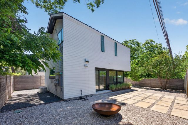 4604 S 2nd ST 2, Austin, TX 78745