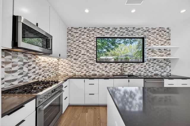 4604 S 2nd ST 2, Austin, TX 78745