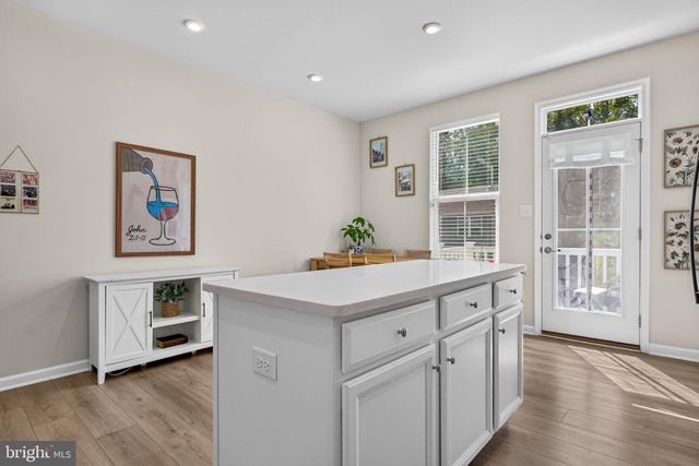 25 SIDNEY LN, Stratford, NJ 08084