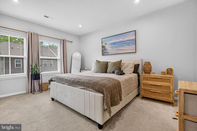 25 SIDNEY LN, Stratford, NJ 08084
