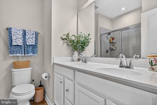 25 SIDNEY LN, Stratford, NJ 08084
