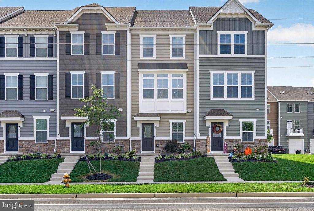 25 SIDNEY LN, Stratford, NJ 08084
