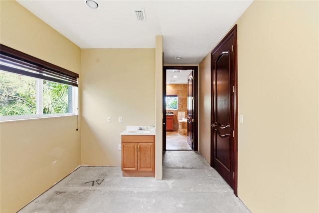 5889 NW 66th Avenue, Parkland, FL 33067