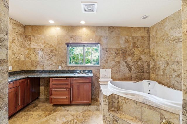 5889 NW 66th Avenue, Parkland, FL 33067