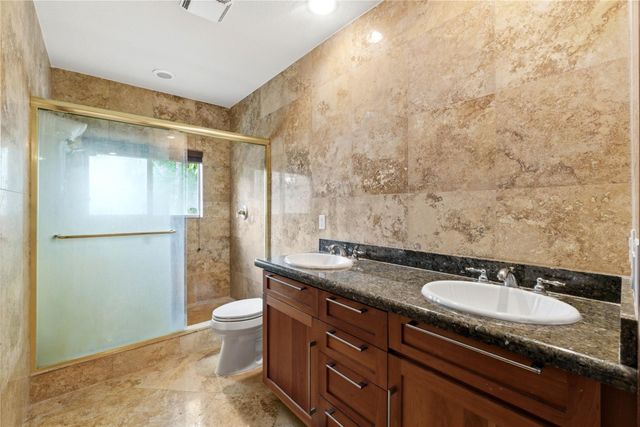 5889 NW 66th Avenue, Parkland, FL 33067