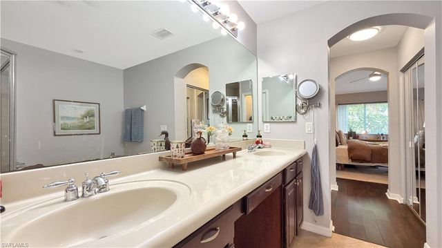 9762 Roundstone CIR, Fort Myers, FL 33967