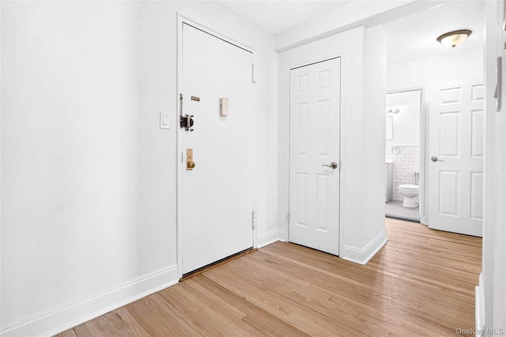 3201 Grand Concourse 6M, Bronx, NY 10468 — photo 3