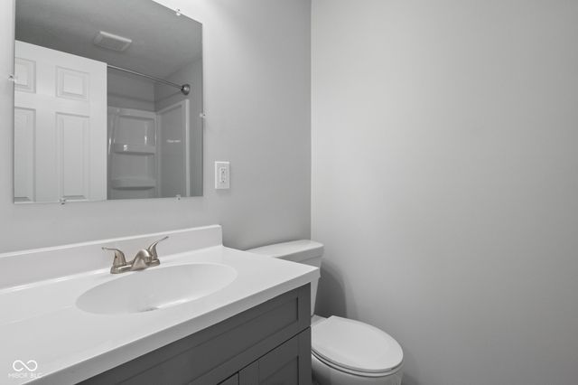 4492 State Road 32 Road E, Chesterfield, IN 46017