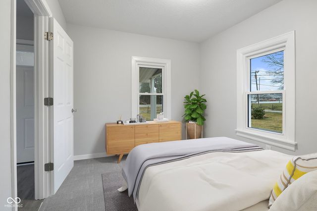 4492 State Road 32 Road E, Chesterfield, IN 46017