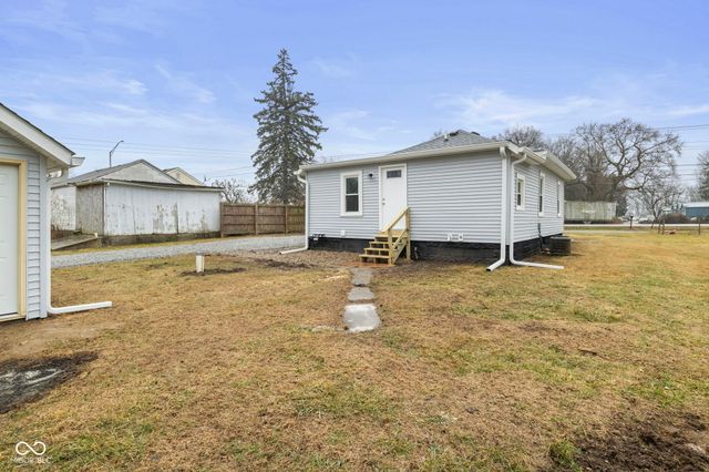 4492 State Road 32 Road E, Chesterfield, IN 46017