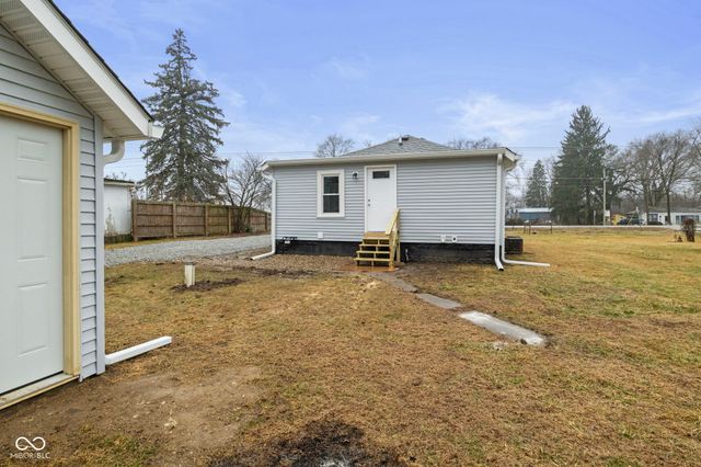 4492 State Road 32 Road E, Chesterfield, IN 46017