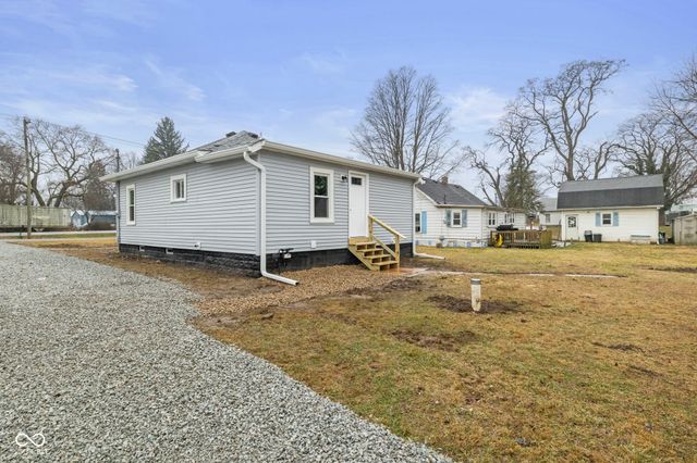 4492 State Road 32 Road E, Chesterfield, IN 46017