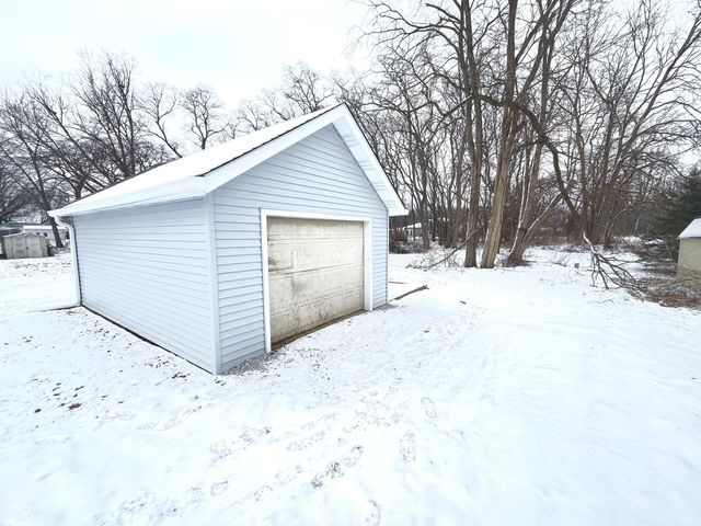 4492 State Road 32 Road E, Chesterfield, IN 46017