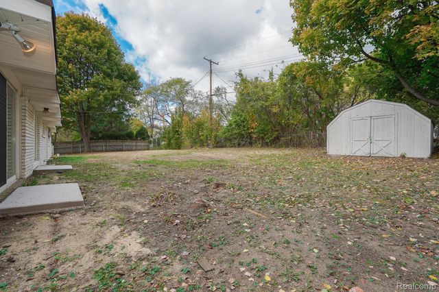 6578 Greene Haven Drive, Independence Charter Township, MI 48348