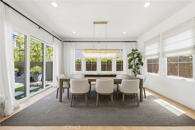 123 salt spring, Irvine, CA 92602