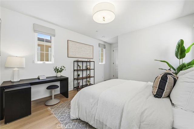 123 salt spring, Irvine, CA 92602
