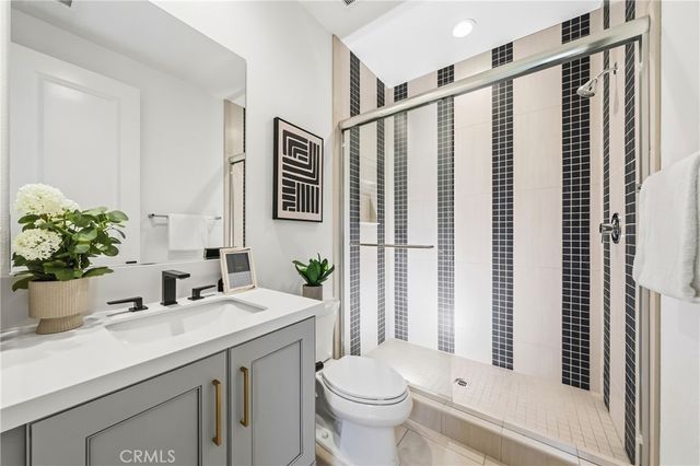 123 salt spring, Irvine, CA 92602