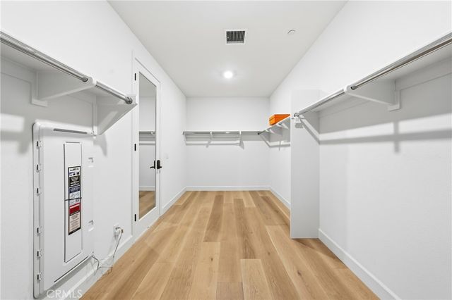 123 salt spring, Irvine, CA 92602