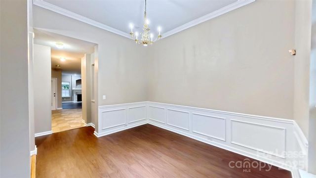 2442 Windsor Chase Drive, Matthews, NC 28105