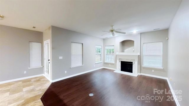 2442 Windsor Chase Drive, Matthews, NC 28105