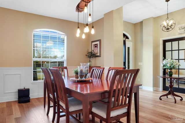 2443 Bowling Green Way, Cantonment, FL 32533