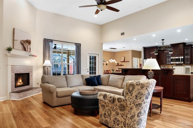 2443 Bowling Green Way, Cantonment, FL 32533