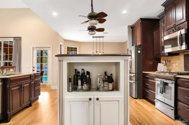 2443 Bowling Green Way, Cantonment, FL 32533