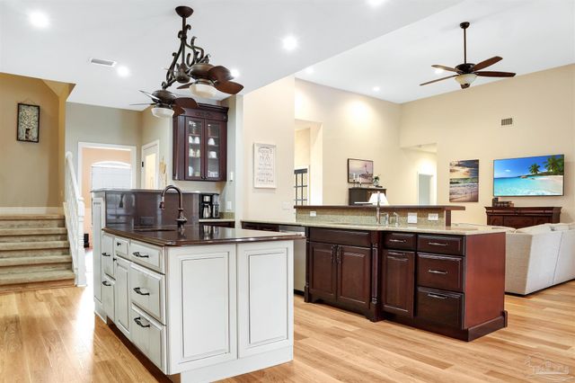 2443 Bowling Green Way, Cantonment, FL 32533