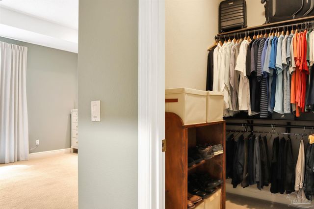 2443 Bowling Green Way, Cantonment, FL 32533