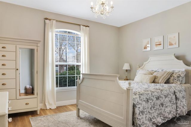 2443 Bowling Green Way, Cantonment, FL 32533