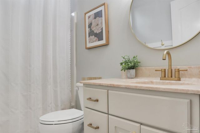 2443 Bowling Green Way, Cantonment, FL 32533