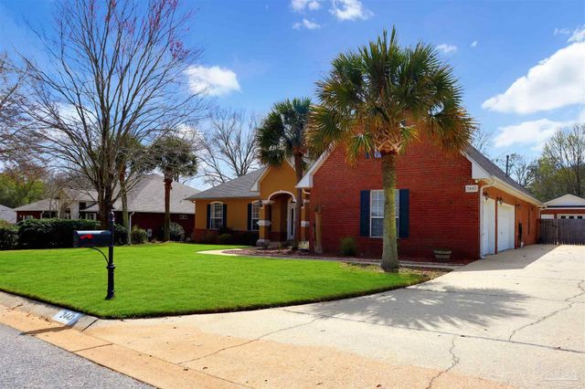 2443 Bowling Green Way, Cantonment, FL 32533