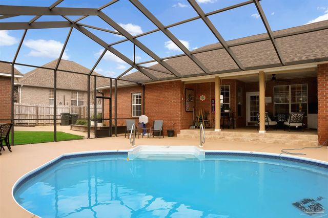 2443 Bowling Green Way, Cantonment, FL 32533