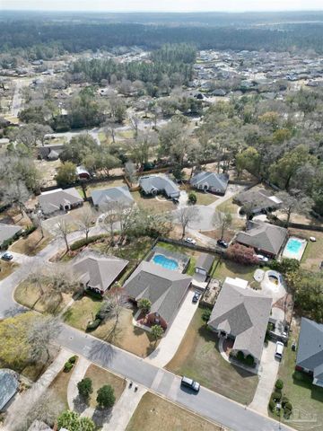 2443 Bowling Green Way, Cantonment, FL 32533