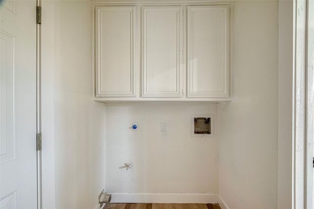 3407 Coachlight Lane, Baytown, TX 77521