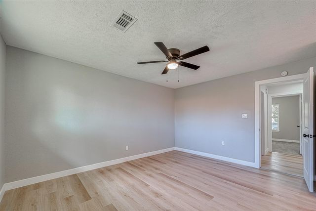 3407 Coachlight Lane, Baytown, TX 77521