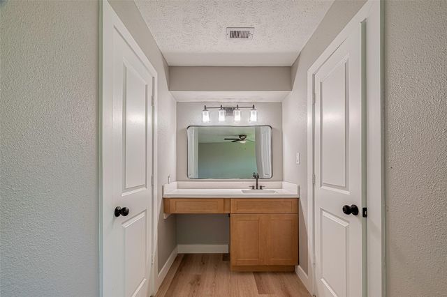 3407 Coachlight Lane, Baytown, TX 77521