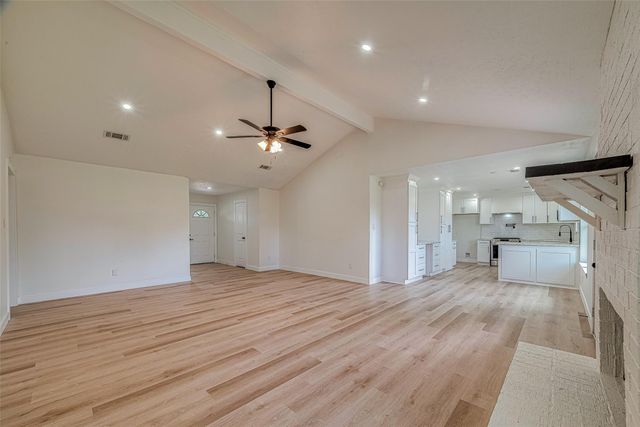 3407 Coachlight Lane, Baytown, TX 77521