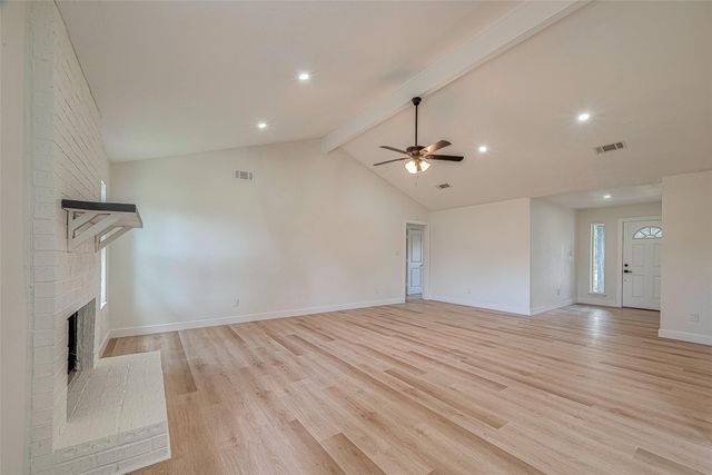 3407 Coachlight Lane, Baytown, TX 77521