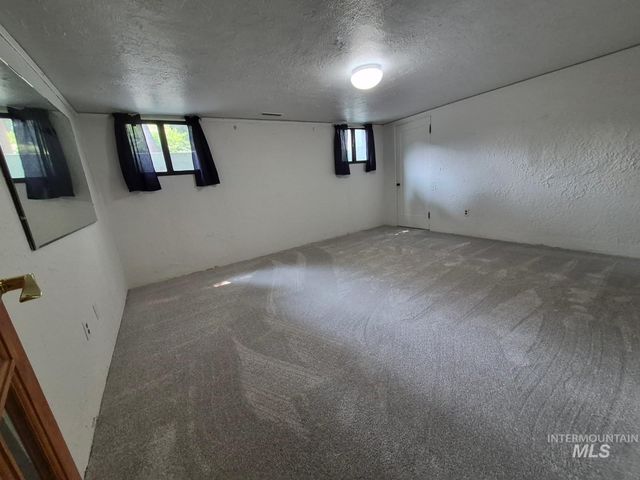 1824 Everett St, Caldwell, ID 83605