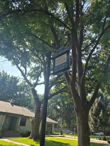 1824 Everett St, Caldwell, ID 83605
