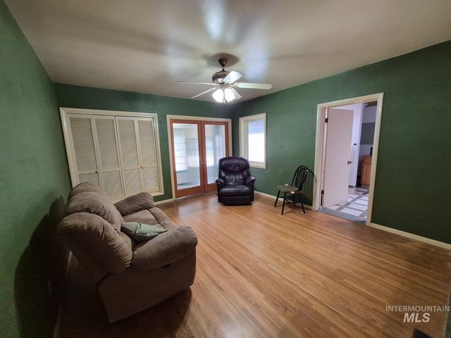1824 Everett St, Caldwell, ID 83605