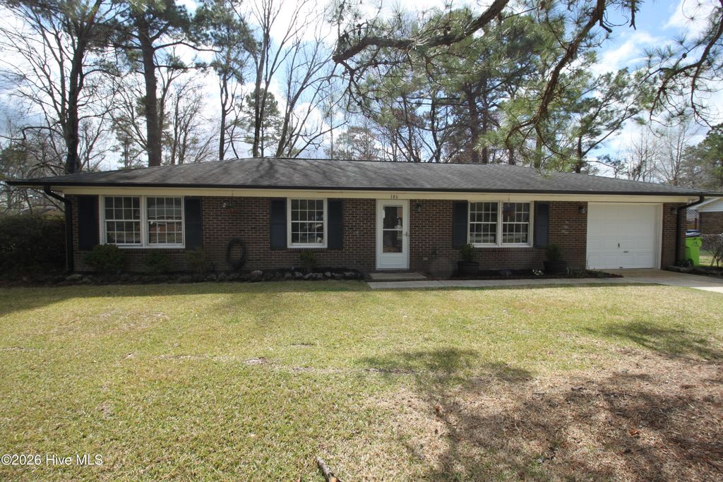 106 Glen Drive, Havelock, NC 28532