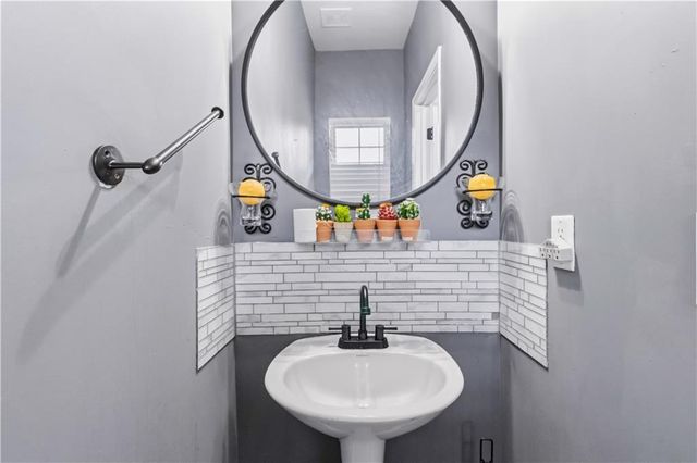 116 Spring Way Square, Canton, GA 30114