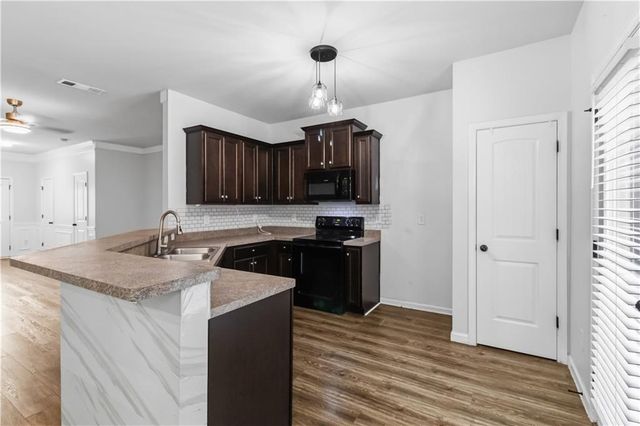 116 Spring Way Square, Canton, GA 30114