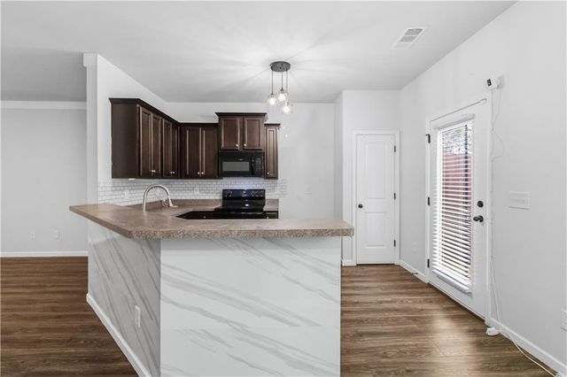 116 Spring Way Square, Canton, GA 30114